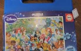 PUZZLE 100 PIÈCES - LA FAMILLE DE DISNEY